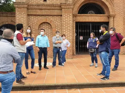 Gobierno de la ciudad visita barrios de Pereira para emprender acciones de mejoramiento integral