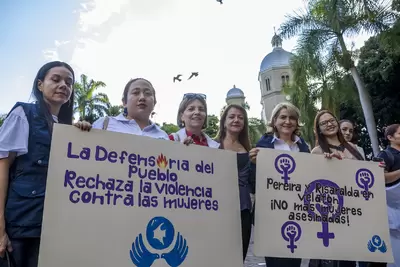 En Pereira, sentido homenaje a las mujeres víctimas de la violencia y del feminicidio