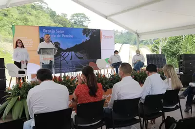 Energía de Pereira y Gobierno de la Ciudad inauguraron la primera granja solar sobre montaña del país