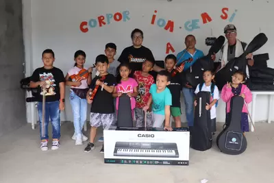 Gobierno de la Ciudad entrega 204 instrumentos musicales gracias al presupuesto participativo