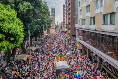 Pereira se vistió de colores y mostró su diversidad en la marcha del orgullo gay