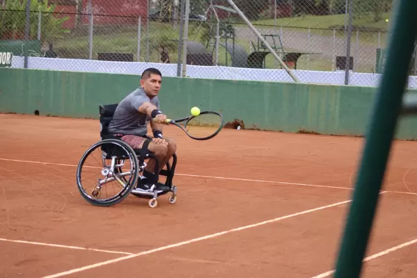 Pereira es sede de torneo internacional de tenis de campo en silla de ruedas