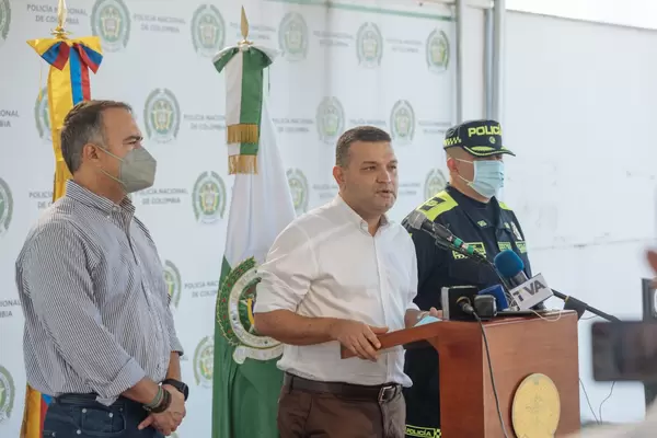 Alcalde de Pereira Carlos Maya, anuncia recompensa de $20 millones para dar con el paradero del motociclista agresor de mujeres en sector de Cuba