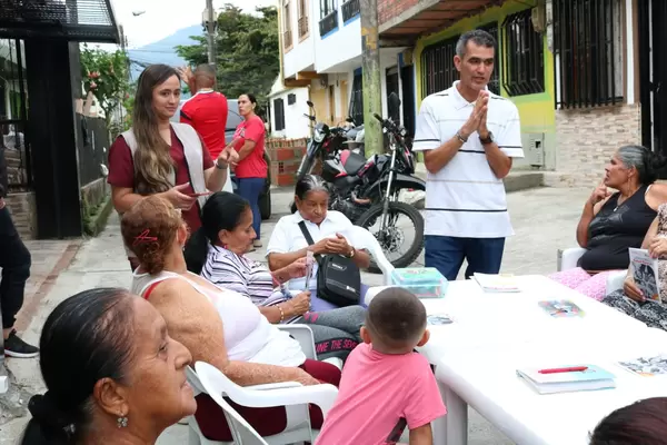 Zonas de orientación de escucha benefician a más de 600 personas del territorio urbano y rural de Pereira