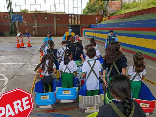 Educadores viales visitaron la institución educativa Alfredo García, con mensajes de prevención y educación en temas de movilidad