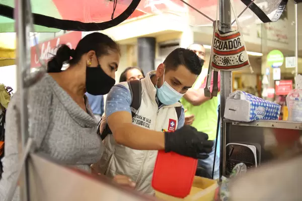 Secretaría de Salud realizó operativo de inspección de alimentos a las ventas ambulantes del centro de la ciudad